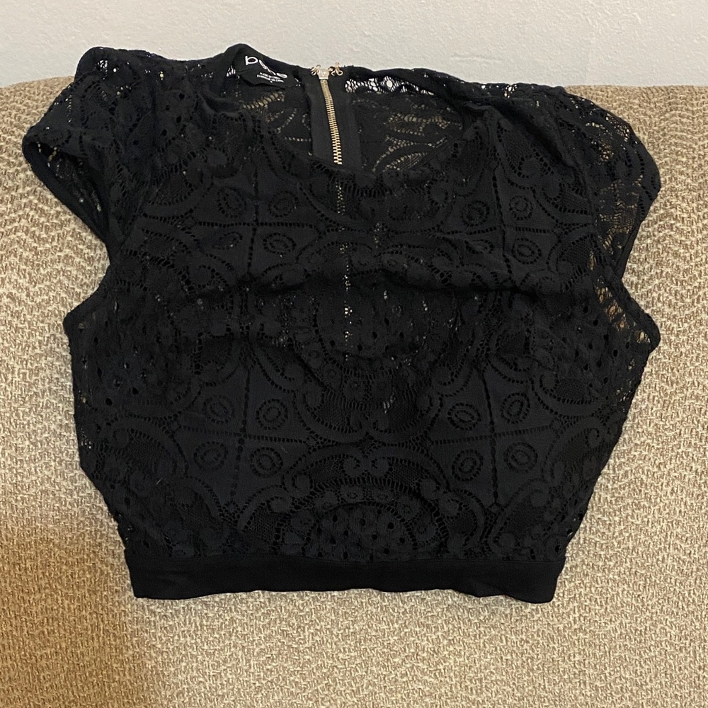 bebe Black Patterned Crop Top